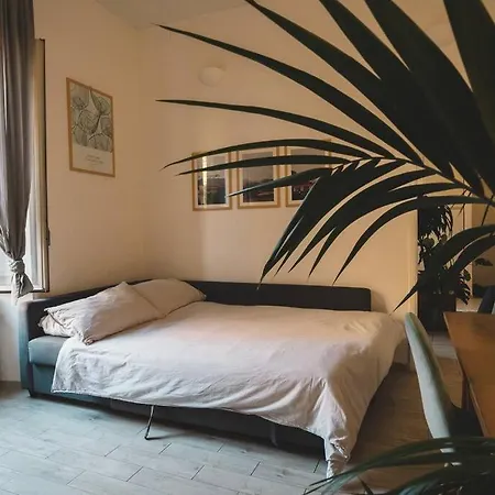 Vaticano/Trastevere Floreal Suite-2